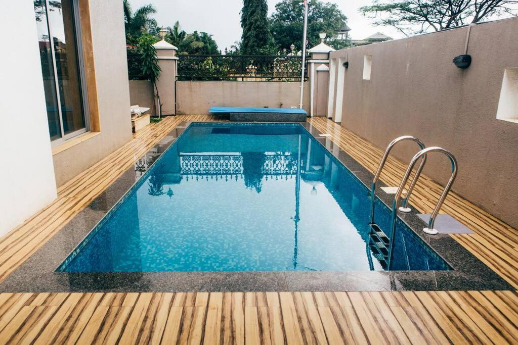 Unit 4 By Red Stone Villas Lonavala Bagian luar foto